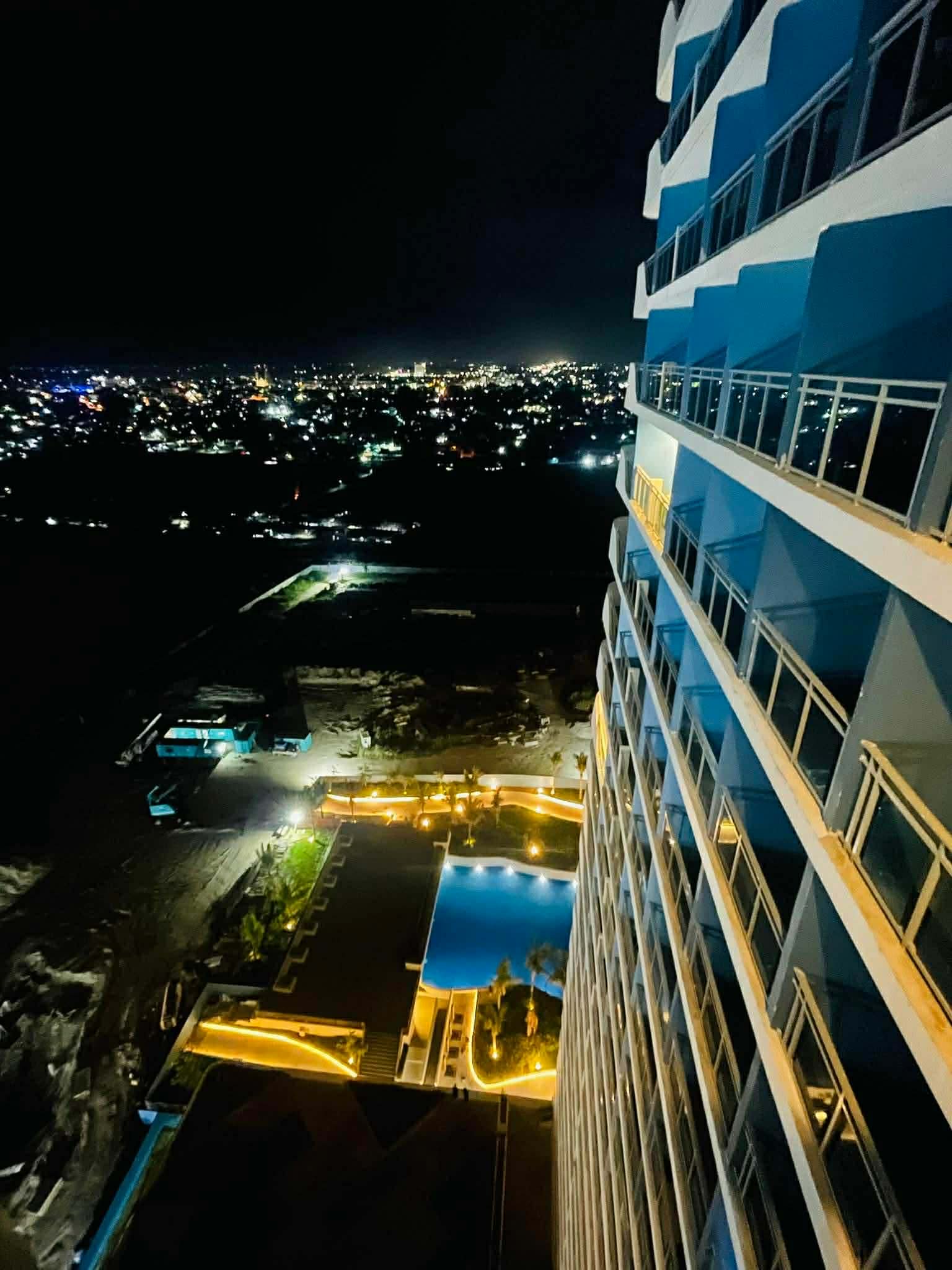 High-rise building with pool